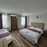 Mangır Otel *