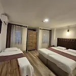 Mangır Otel *